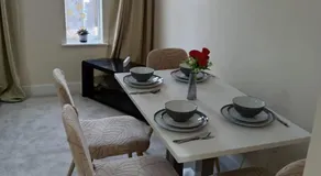 2 Bedrooms Flat in Surrey, 30 min to London - Image 3