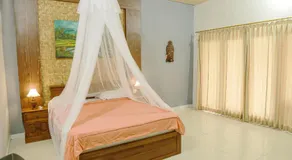 Orange Balangan Bungalow - Image 2