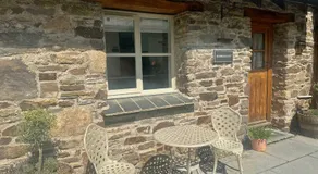 NEW Luxury Devon Barn Conversion - Image 4