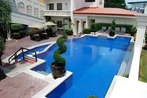 Subic Bay Travelers Hotel - Image 4