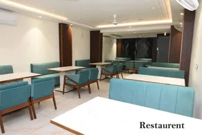 Royal Classic Hotel - Image 3