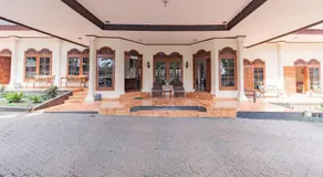 RedDoorz Plus at Wisma Kenanga Sukabumi - Image 4
