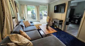 Great little house in Woodmere Beachwood Orange - Image 2