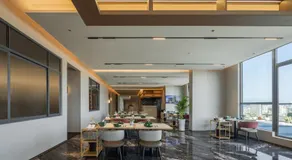 Oriental Elegant Hotel - Image 2