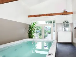 Hébergement avec sauna et spa de natation - Image 3