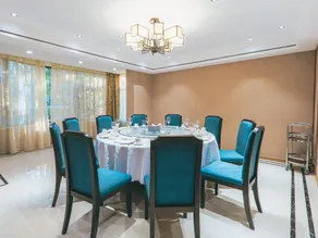 ZMAX Hotels Wuhan East Lake - Image 2