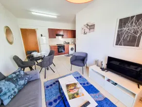 Seaside Heaven Apartment With Pool - Image 2