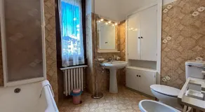 Apartment at few steps from the lake - Larihome A16 - Image 5