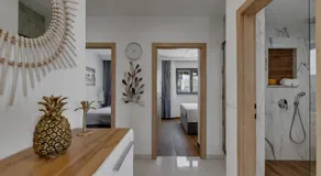 Luxury Promajna Beach Apartment - Image 4