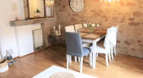 Fereinwohnnung, Ferienhaus, Bauernhaus - 2 kostelnlose Parkplätze - Wifi - schöner Innenhof - 5min bis Saarlouis Innenstadt - Image 2