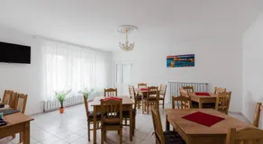 Airport Jazmin Guesthouse - Image 4