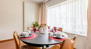 Luxe apt with parking & garden in wilrijk antwerp - Image 5