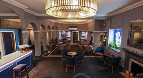 Manor Hotel - Image 2