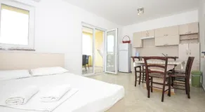 Apartmani Vrtlici Zdenka - Image 2