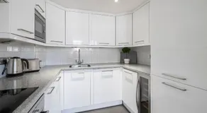 Covent Garden Apartments - Image 4