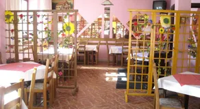 Motel Restaurant Good Luck - Image 3