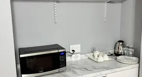 Cozy Room by Hofstra University - Image 3