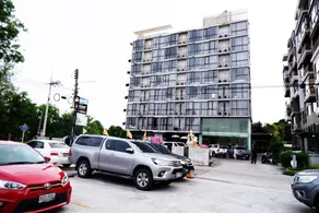 IZEN Budget Hotel & Residences (Plus) - Image 4