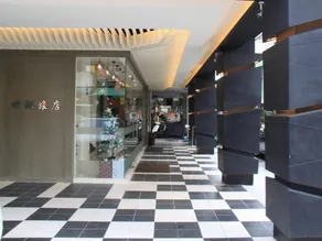 Century Hotel - Image 2