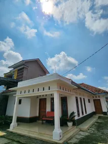 Bubulak Homestay Privat Pool - Image 3