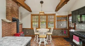Coastal Comfort with Stunning Harbor Views - Image 4