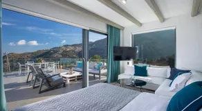 Eliandreia Luxury Villas - Image 2