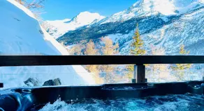 Stirling Luxury Chalet & Spa - Image 3