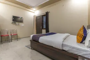 OYO 65287 Ns Guest House - Image 5