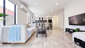Lyra 2026 Home - Image 2