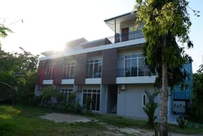 Snooze Inn Phuket - Free Shuttle to Bang Rong Pier - Image 2
