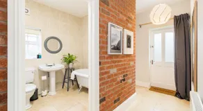 Grundy's Lane Apartments - Image 4