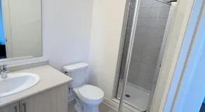 Bright bedroom with private bathroom - Image 2