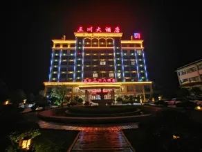 Changning Sanchuan Hotel - Image 4
