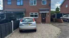 Entire home in Redditch - Image 4