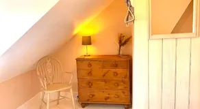 Seascape Luxury Cottage Southwold - Free Parking - Image 5
