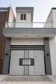 Bharti Apartments - Spacious & Luxury Stay - Image 3