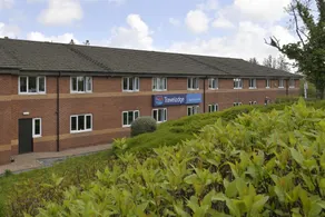Travelodge Swansea M4 - Image 4