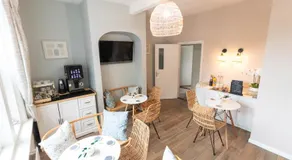 Poole Park House - Image 2