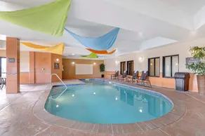 Comfort Inn & Suites Brighton Denver NE Medical Center - Image 5