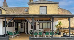 The George Hotel - Image 3