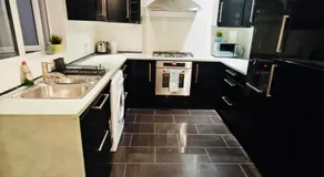 2 bedroom flat in Putney by the River - Image 3
