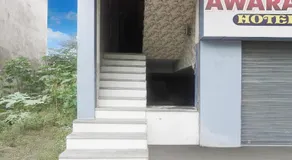 Hotel O Awara Grand Palace - Image 4