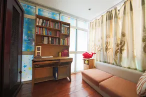 BRIGHT & COZY HOUSE IN OLD QUALTER - Image 2