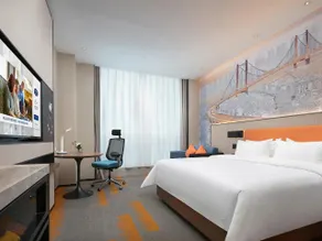 Hilton Garden Inn Wuhan Economic and Technological Development Zone - Image 2