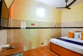 SPOT ON 68410 Matoshree Guest House - Image 2