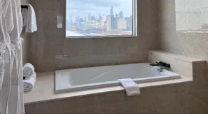 SpringHill Suites by Marriott Chicago Chinatown - Image 2