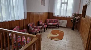 ANTIK HOUSE - Image 5