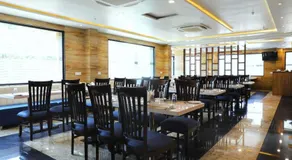 Hotel Royal Bishnu by Bishnu Inn - Image 4