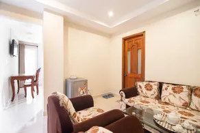 Golden View Hotel - Image 2