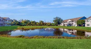 Second floor condo with pool & hot tub access WiFi private W&D and central AC - Image 3